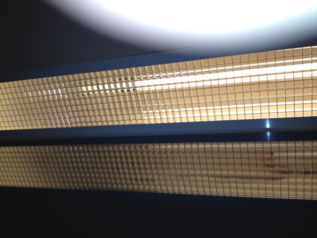 LED工事　名古屋市西区　施工中