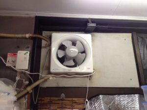 名古屋市名東区にて店舗の換気扇取替工事を行いました。